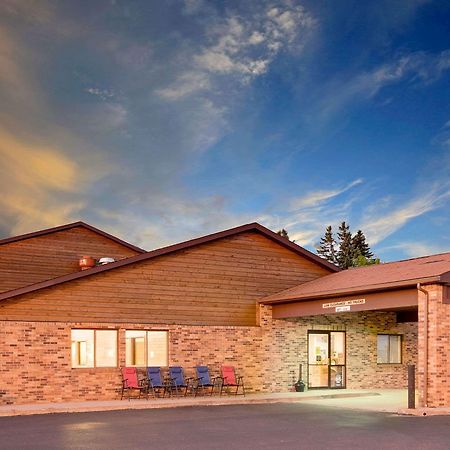 Super 8 By Wyndham Ashland Hotel Exterior foto