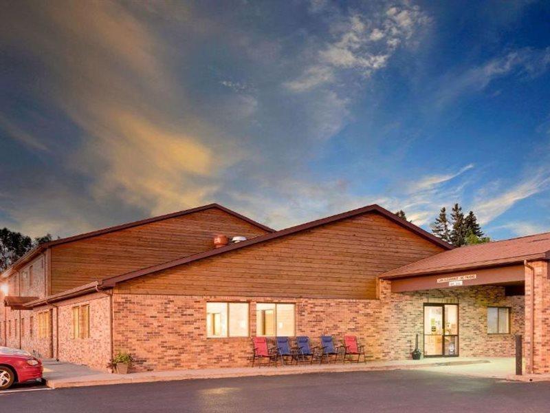 Super 8 By Wyndham Ashland Hotel Exterior foto