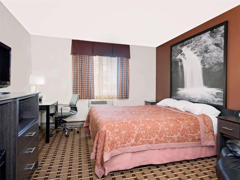 Super 8 By Wyndham Ashland Hotel Exterior foto