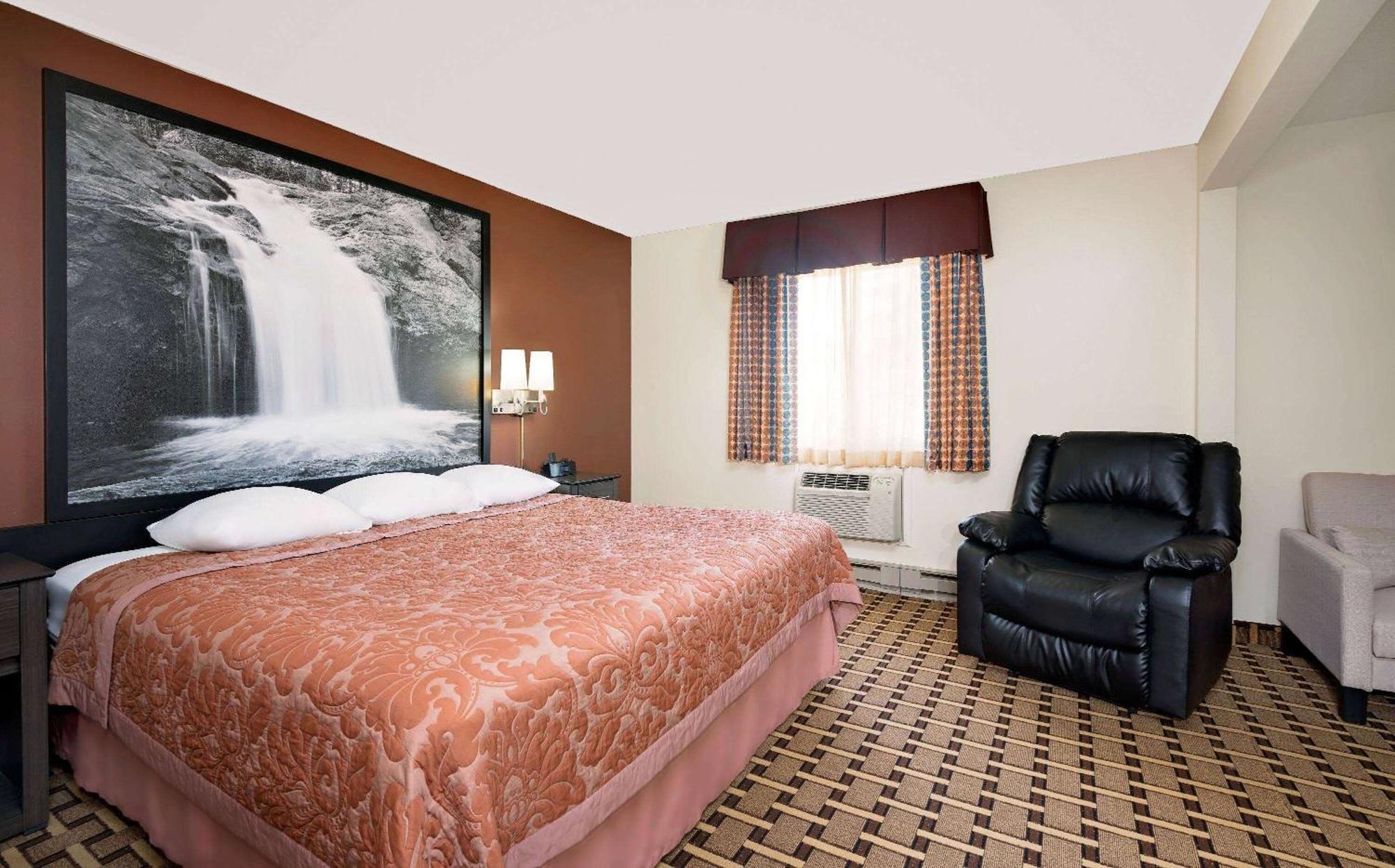 Super 8 By Wyndham Ashland Hotel Exterior foto