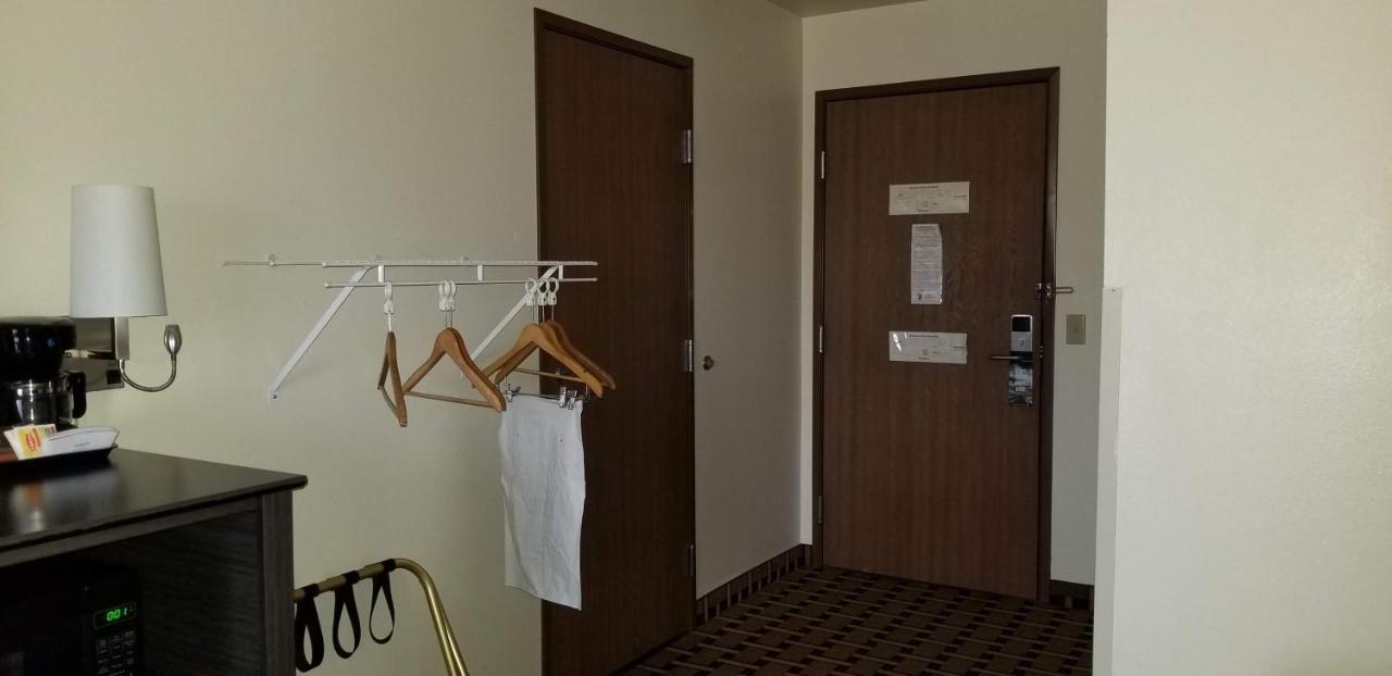 Super 8 By Wyndham Ashland Hotel Exterior foto